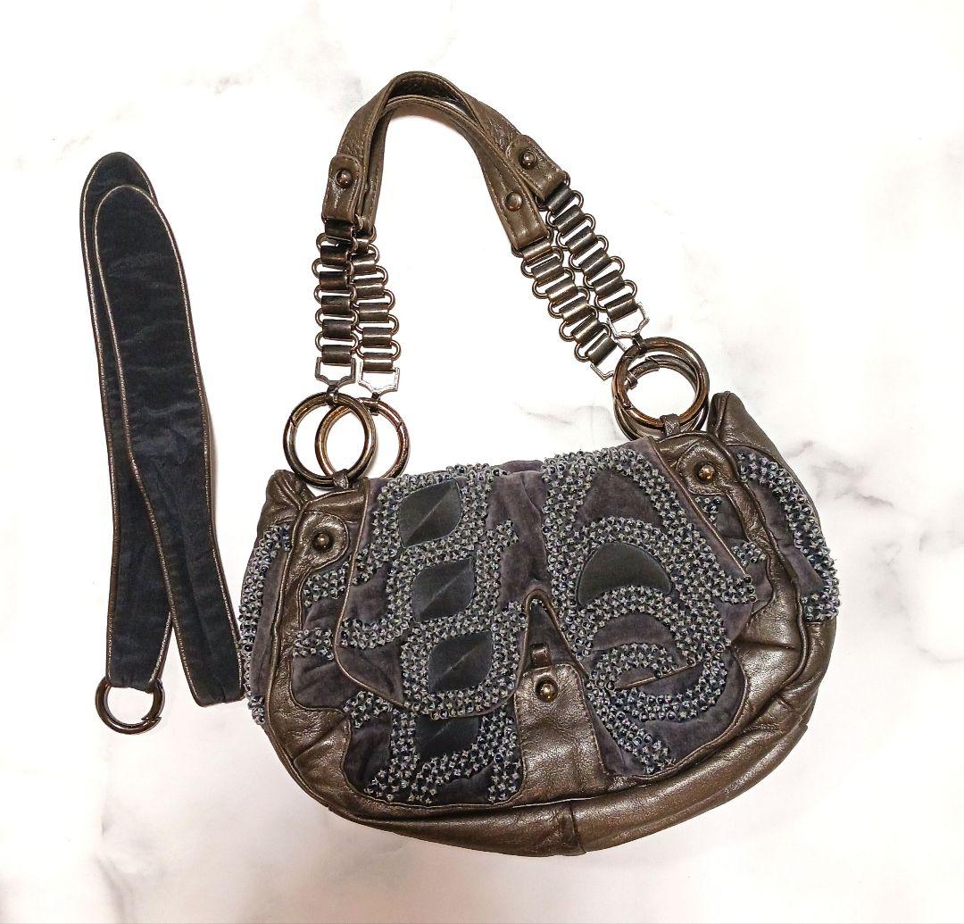 最終値下げ！ジャマンピエッシュビーズ装飾付きグレーショルダーバッグ（専用袋付！）