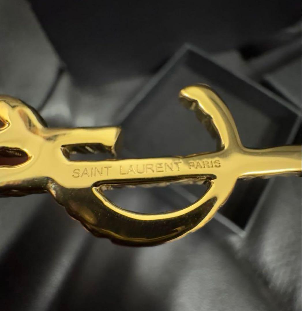 【✨新品未使用品✨】Yves Saint Laurent ゴールドブローチ