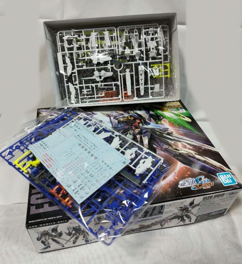 お年玉価格　MG エクリプスガンダム　ライジンストライカー