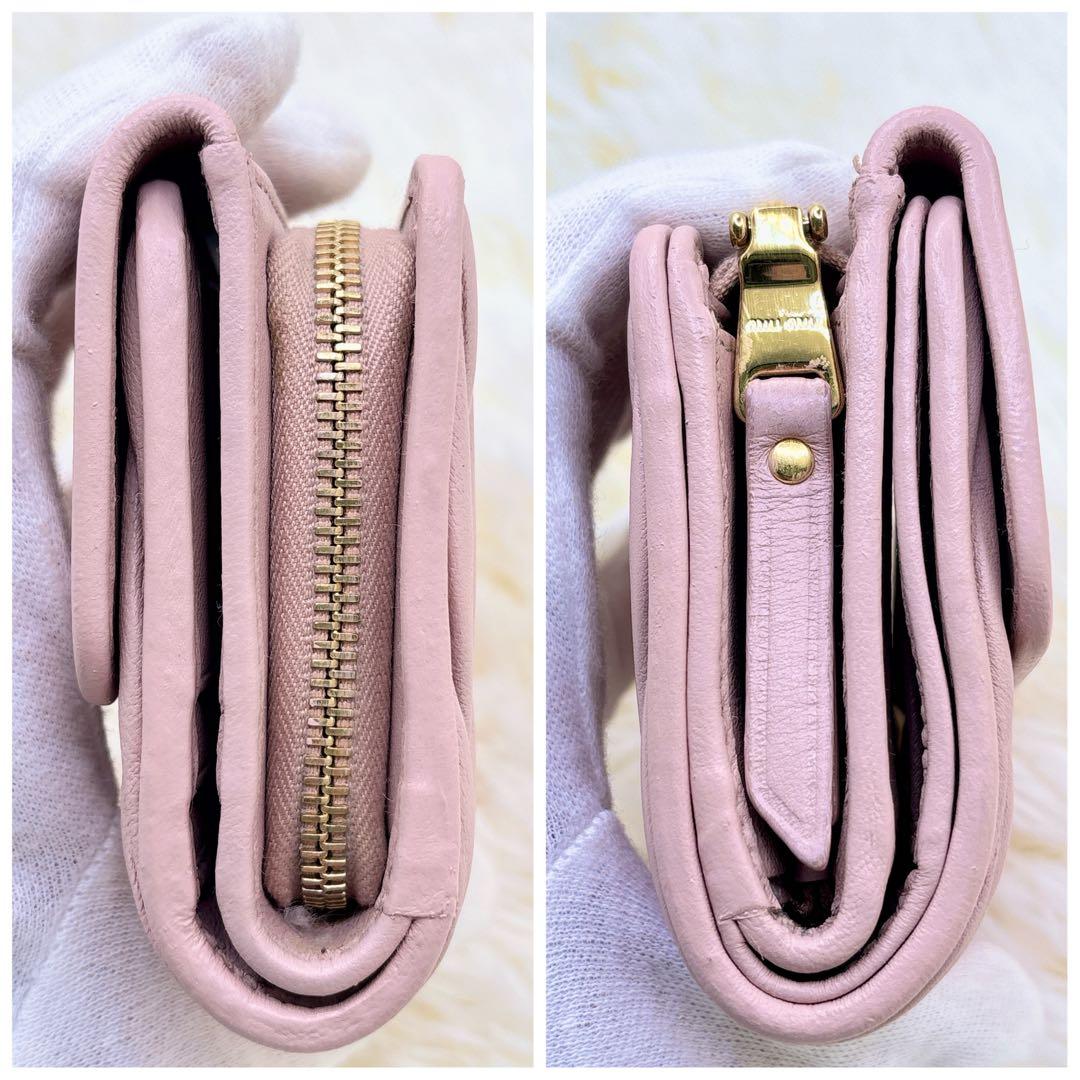 美品✨ミュウミュウ マテラッセ 三つ折り財布 ピンクベージュ