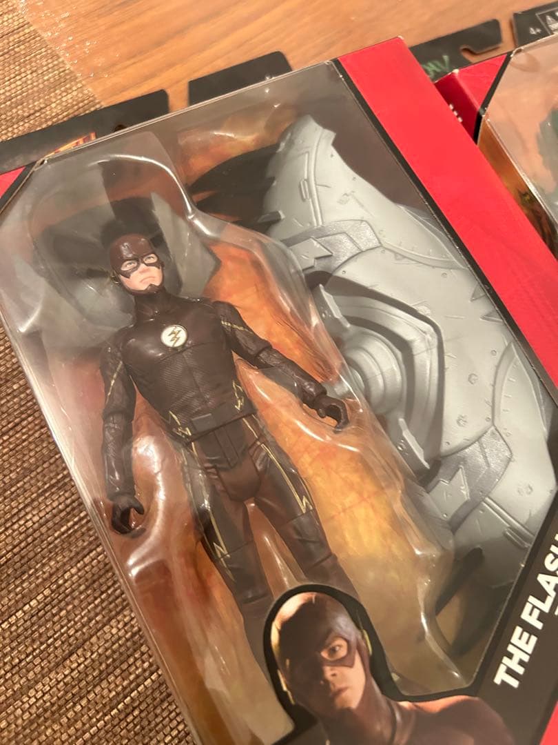 dc マルチバース グリーンアロー フラッシュ　セットフィギュア　ドラマ版