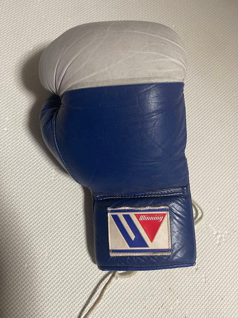 廃盤Winning グローブ 青/白 ひも式8オンス訳アリ