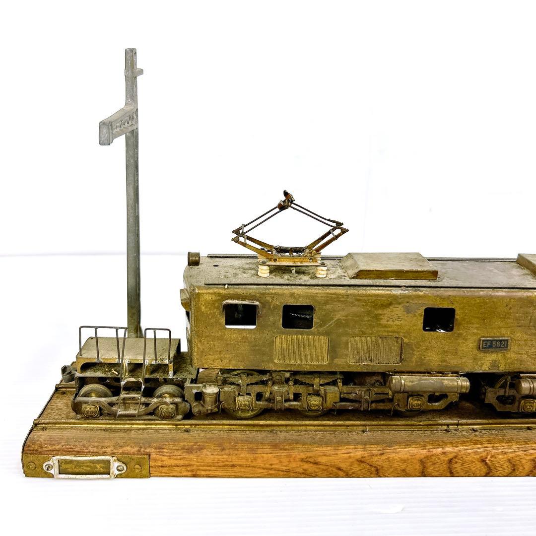 【希少】国鉄EF58 21号機 電気機関車模型／金属製・展示台＆架線柱付き