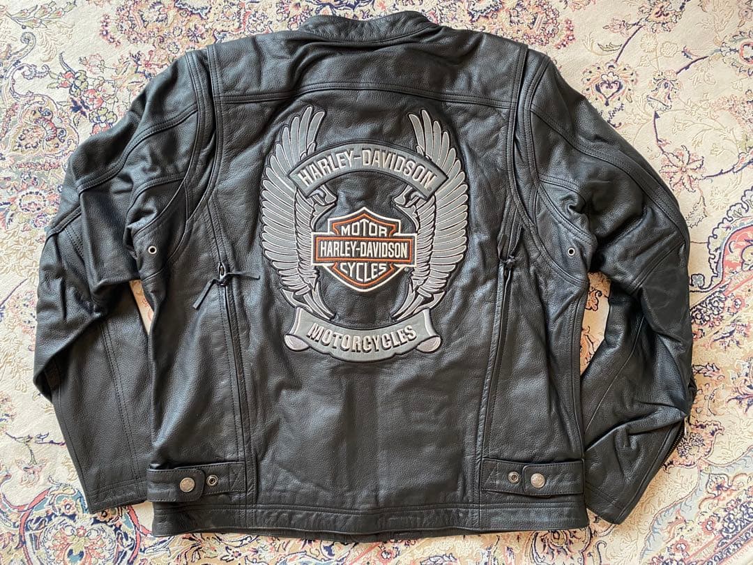 新品未使用HARLEY-DAVIDSONレザージャケット 現品限り新年お年玉特価