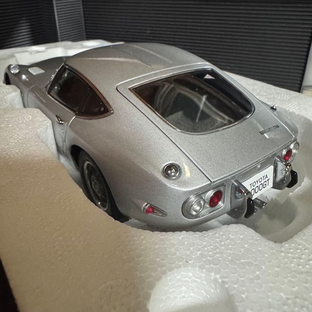 絶版未展示品 オートアート 1/18 トヨタ 2000 GT クーペ シルバー