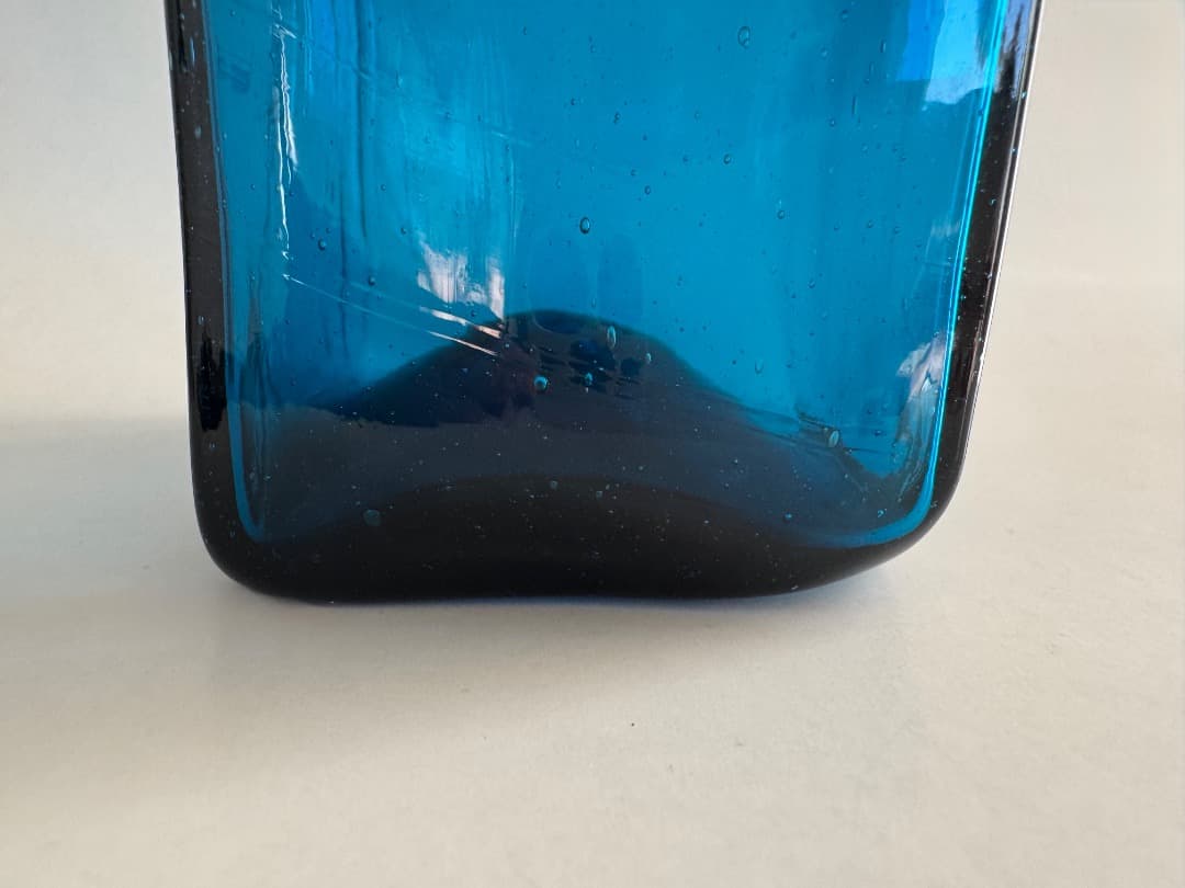 小谷眞三　倉敷ガラス　角長瓶