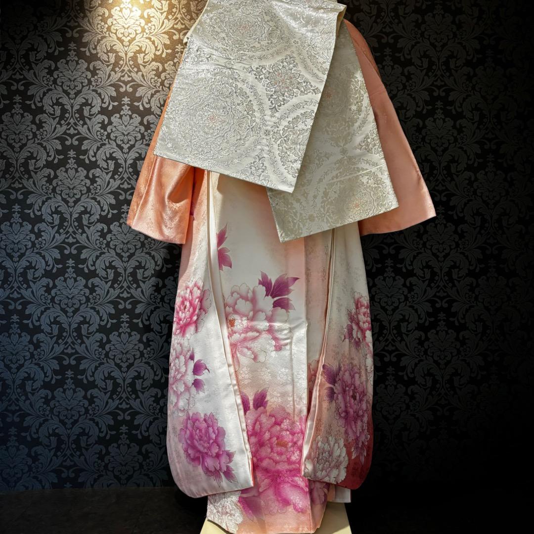 美品　地紋　染分け　豪華刺繍　牡丹　逸品　振袖　フルセット 振り袖