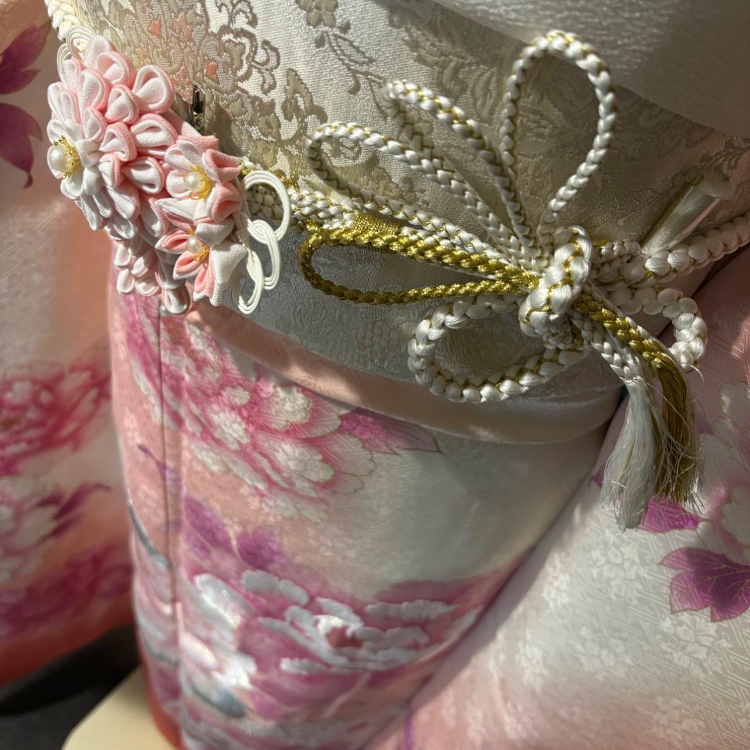 美品　地紋　染分け　豪華刺繍　牡丹　逸品　振袖　フルセット 振り袖