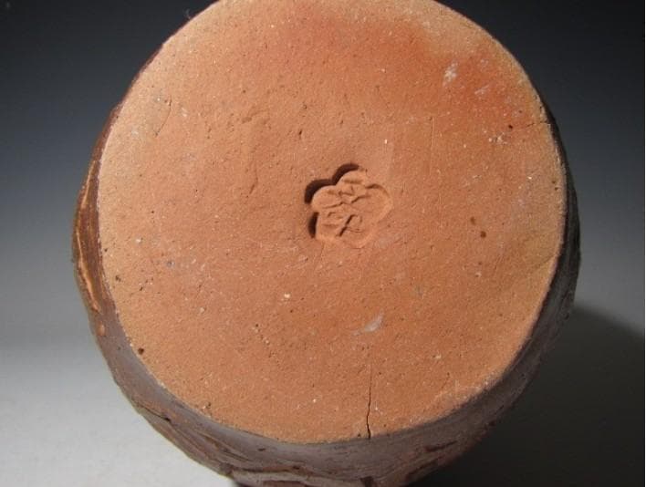 ○梅田明夫 透かし彫り亀甲壷 作品集「楓」付 全高40.5ｃｍ k447