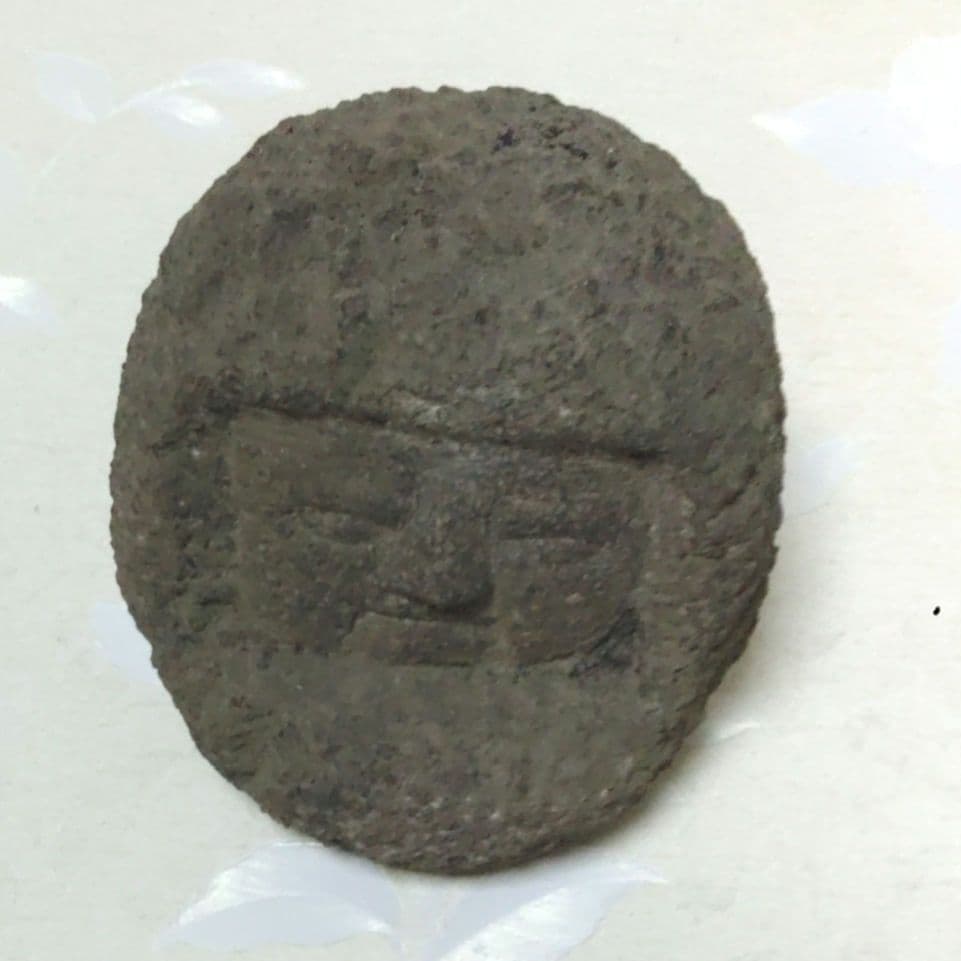 達磨　ダルマ　石製　古い　高さ約16cm 重量感3kg以上　ア31