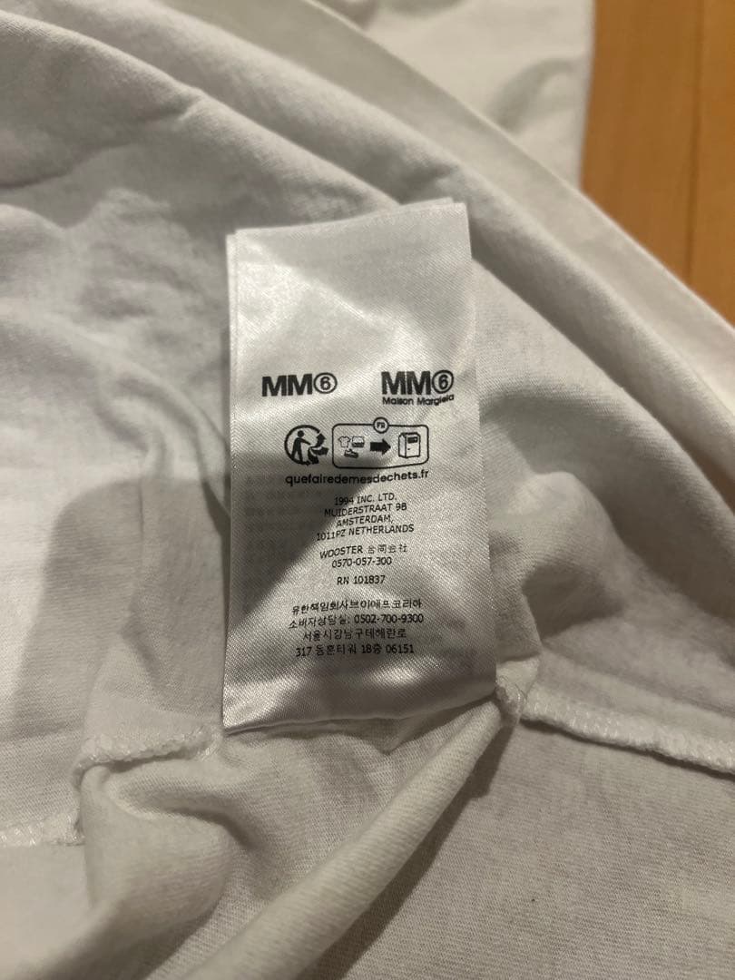 斉*太様 SupremeMM6 Maison Margiela シュプリーム 格