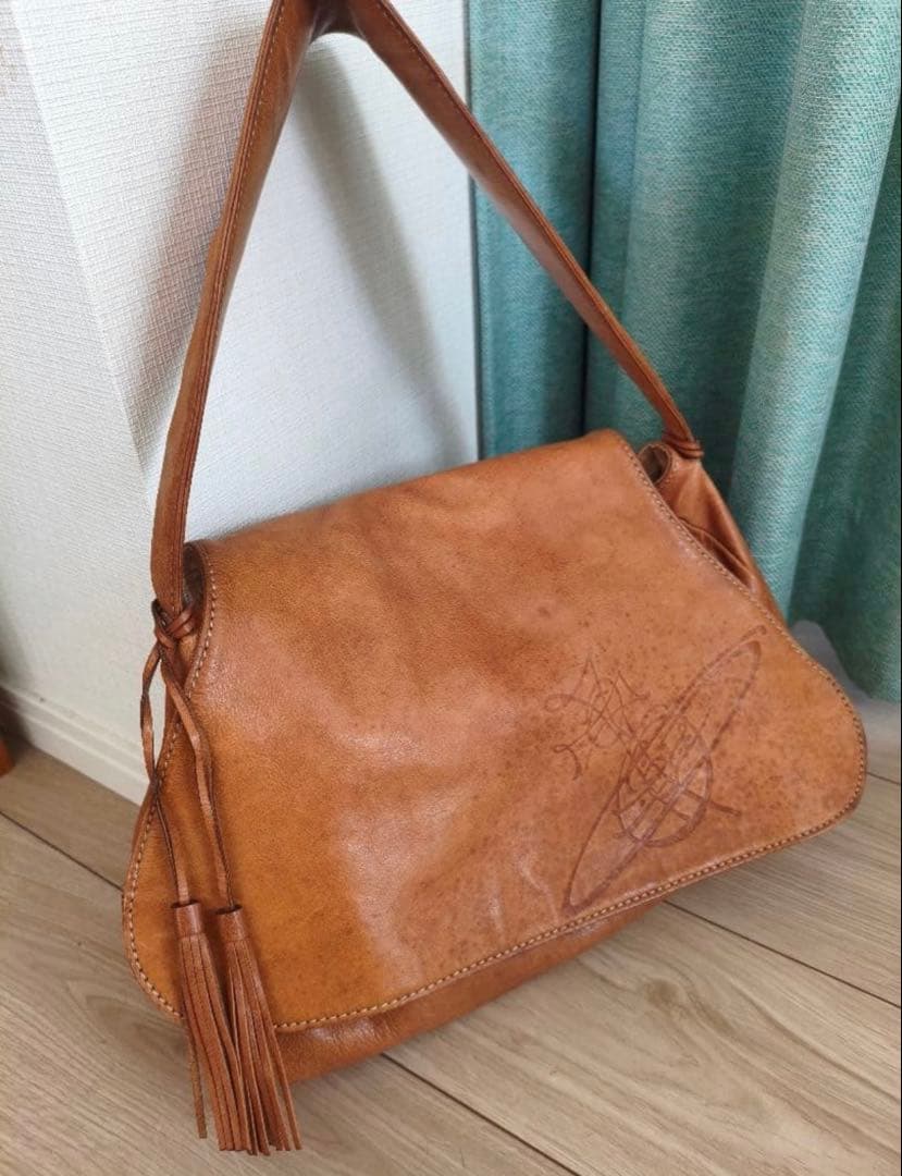Vivienne Westwood レザーショルダーバッグ