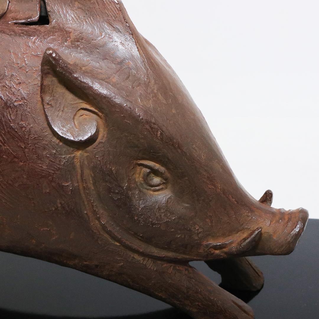 津田永寿 鋳銅製 干支亥「雄風」置物 香炉 台座付 共箱 猪形香爐