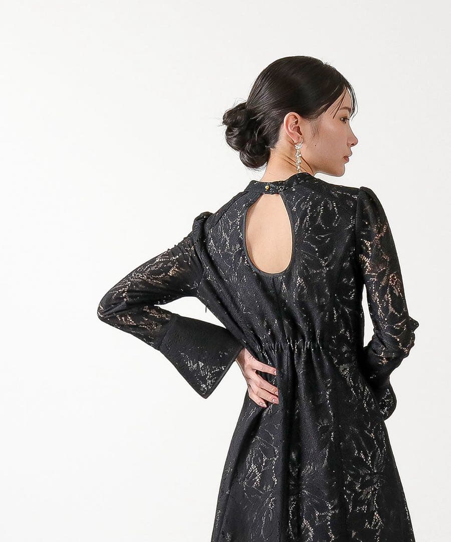 ＊試着のみの美品＊niana レース バックオープン ティアドロップ ワンピース