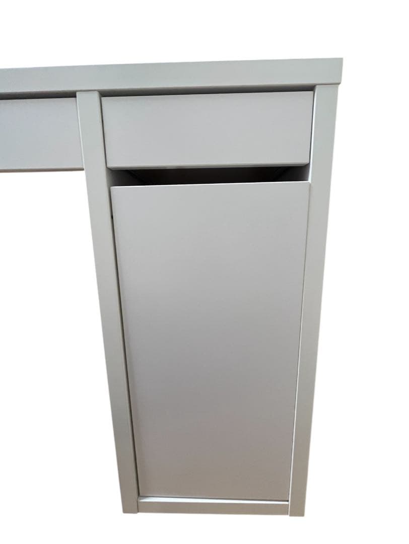 イケア　IKEA 　MICKE　IKEA人気シリーズデスク