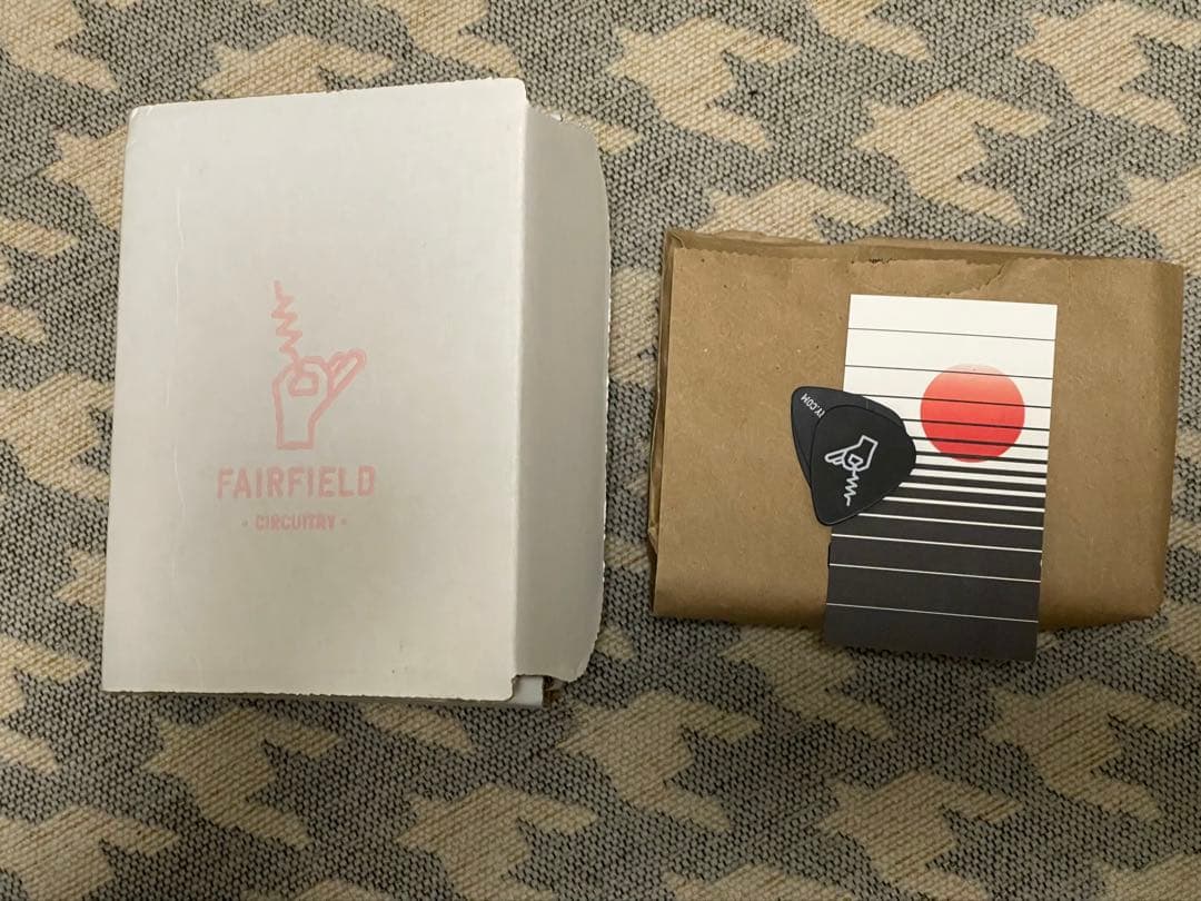 ギター Fairfield Circuitry Meet Maude delay