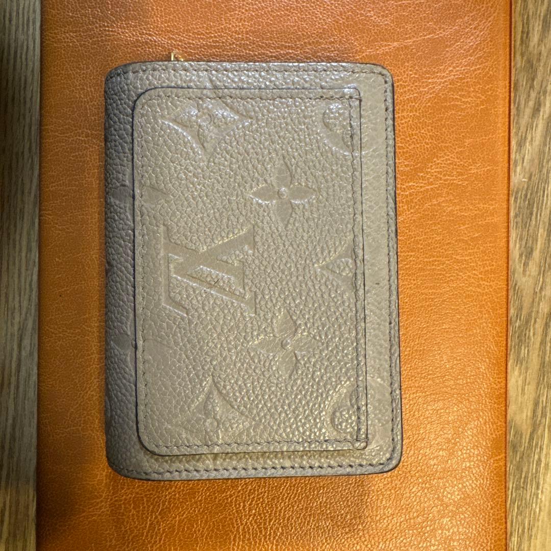 Louis Vuitton グレー 二つ折り財布