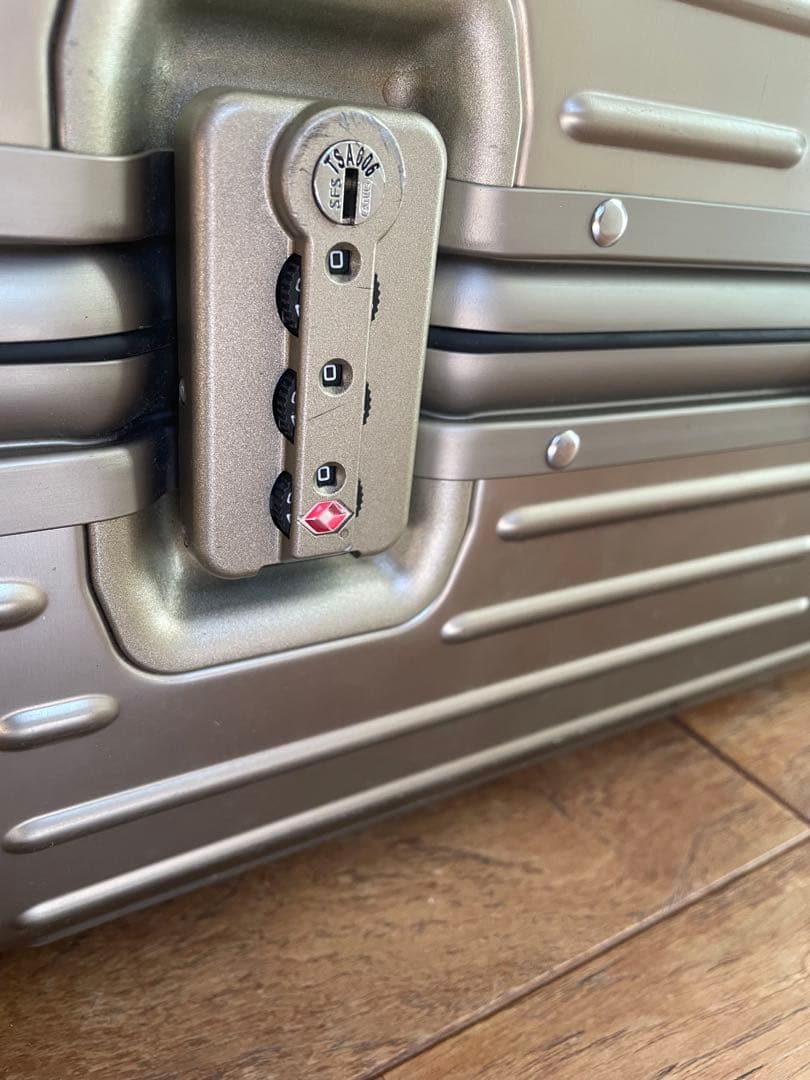 国内正規品★リモワ rimowa オリジナル　チェックインL★t パイロット