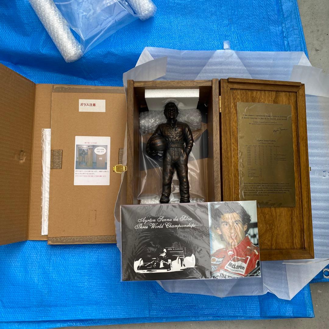新品！超希少！世界1,000体限定　アイルトンセナ　ブロンズ像　69/1000
