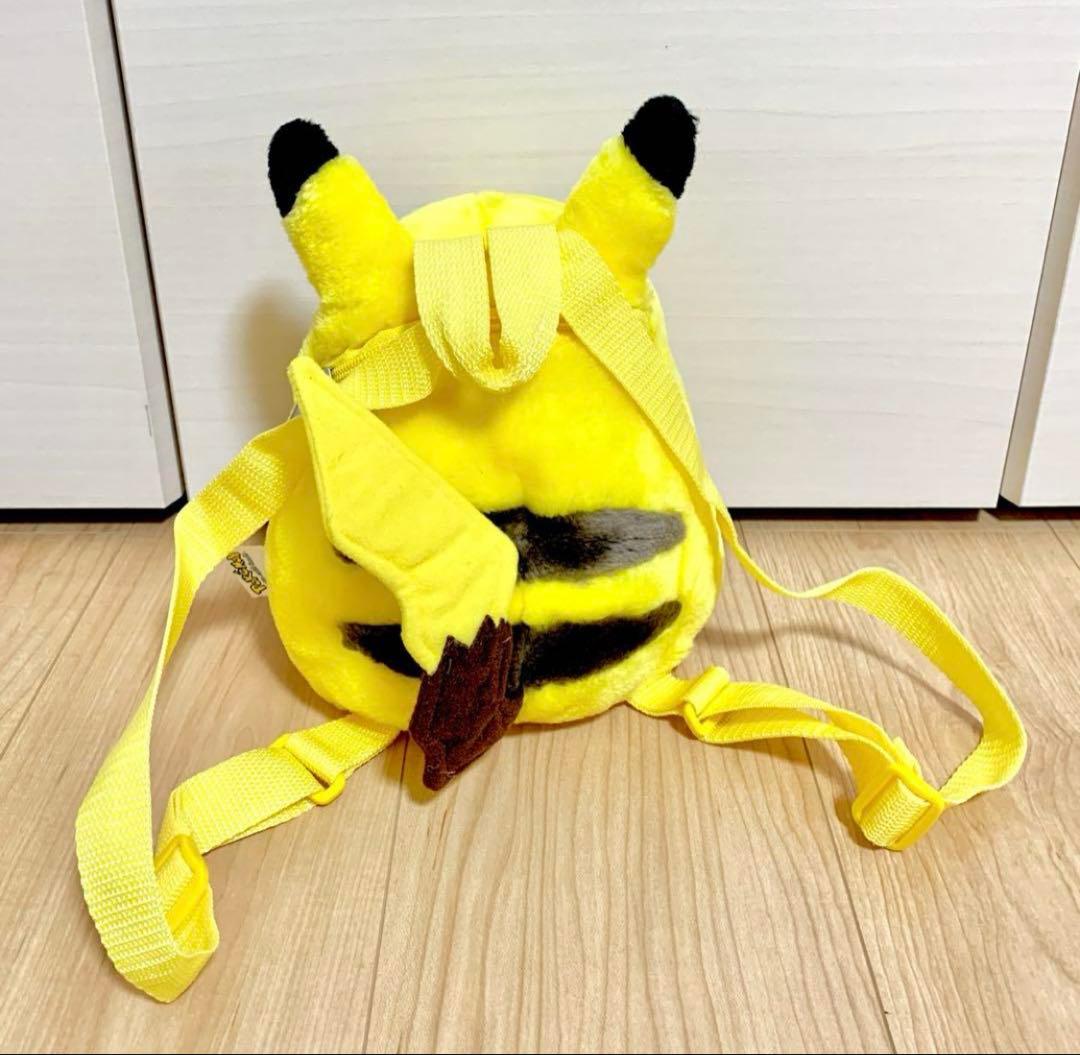 Pokemon　Nintendo ピカチュウ　ぬいぐるみリュック　小