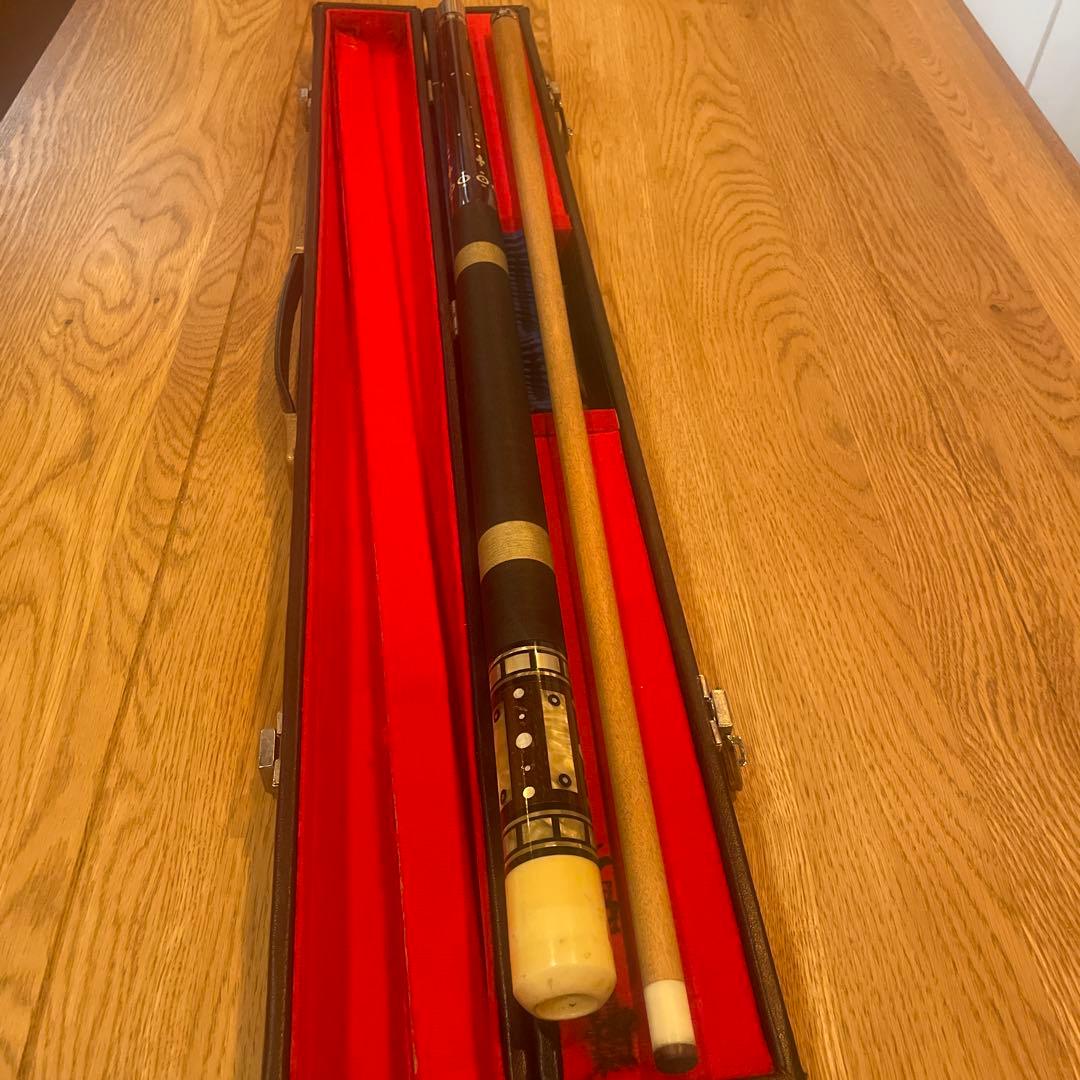 木製ビリヤードキュー ケース付き
