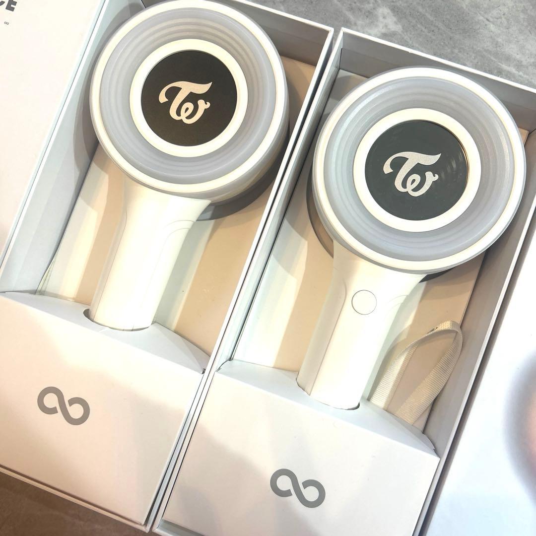 ほぼ未使用⭐︎ TWICE ペンライト 2個売　CANDYBOG ∞ KPOP