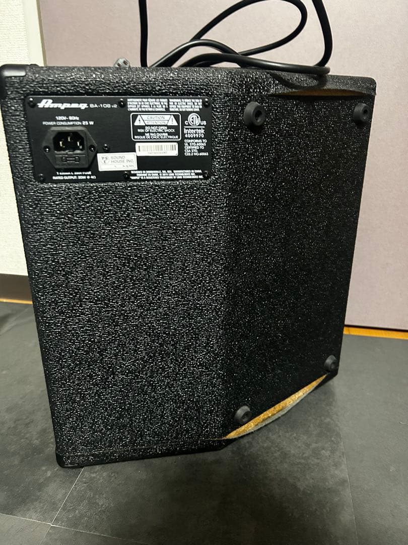 Ampeg BA-108 V2 ベースアンプ