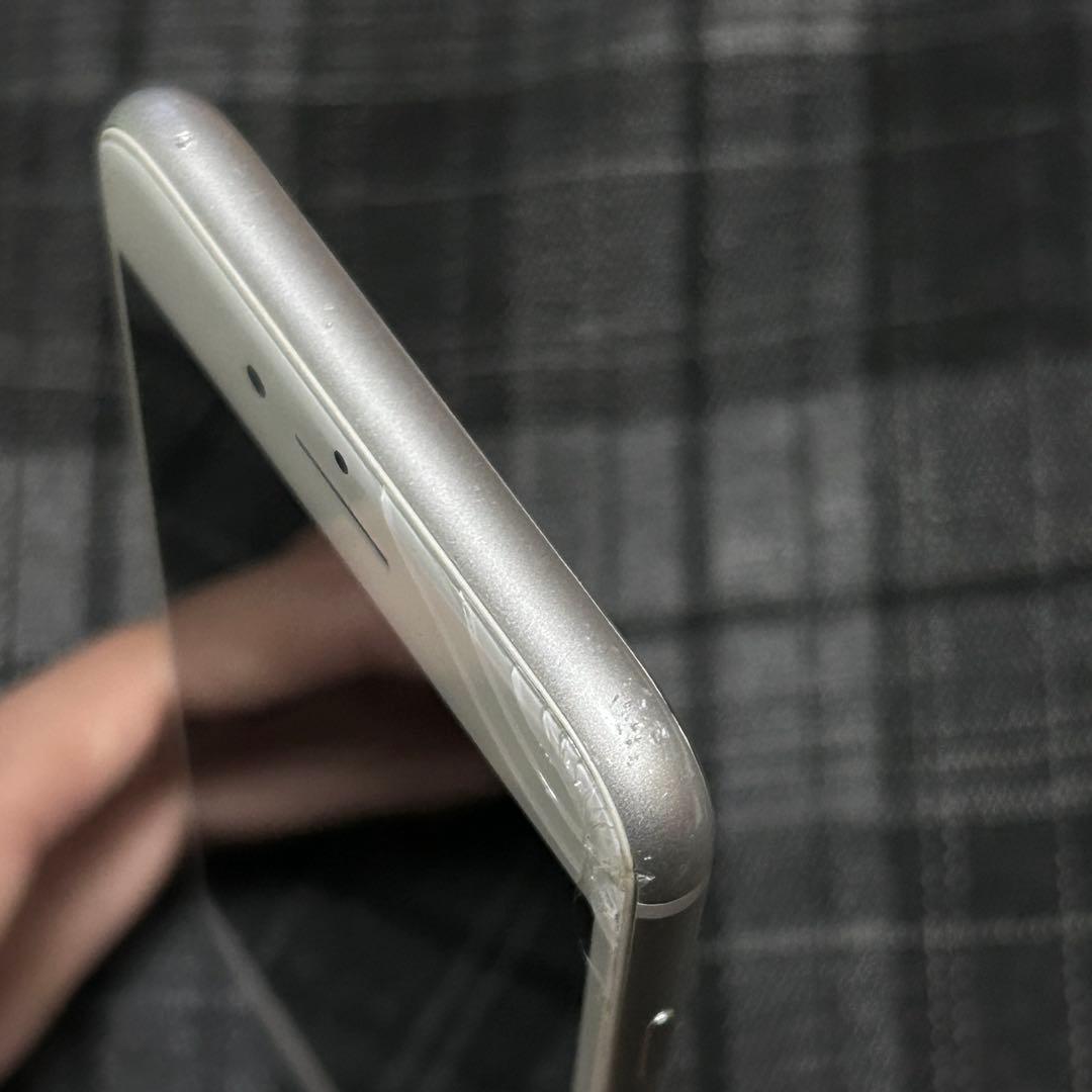 iPhone8 シルバー 64GB / SIMフリー