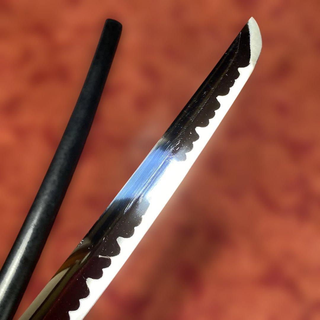 模造大刀 濃紺柄 龍彫透し丸鍔 黒梨地鞘