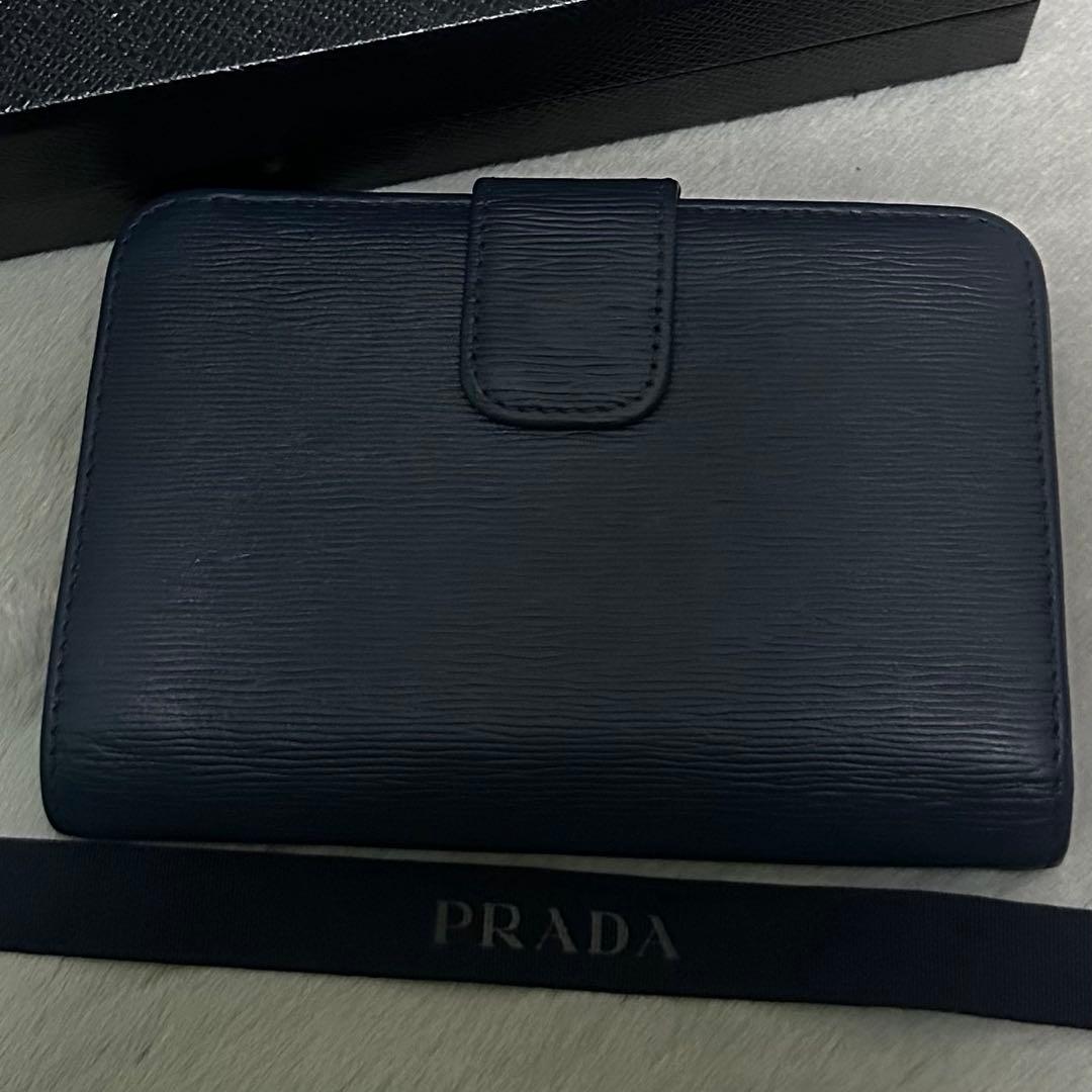 PRADA プラダ　折り財布　ラウンドファスナー　ゴールドロゴ ブルー