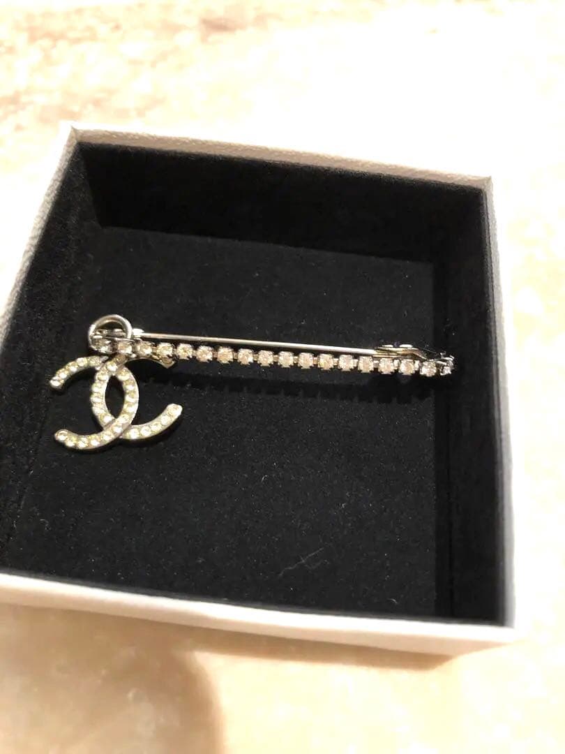 ◆本物◆CHANEL★美品★定番CCロゴブローチ★希少品♪