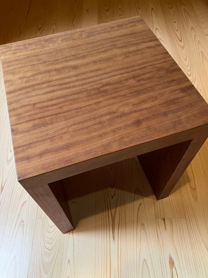 無垢材　サイドテーブル　スツール　アノニマスデザイン