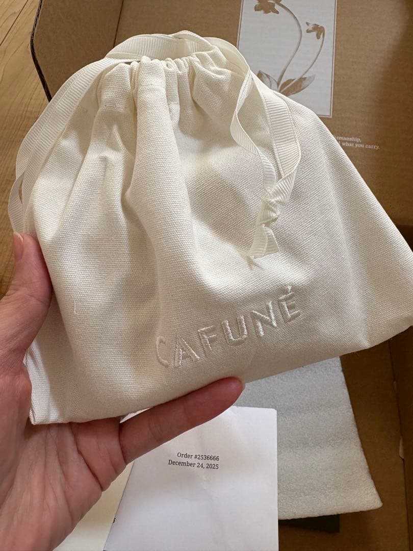 カフネ　三つ折り財布　DOUBLE-C WALLET - CAMEL