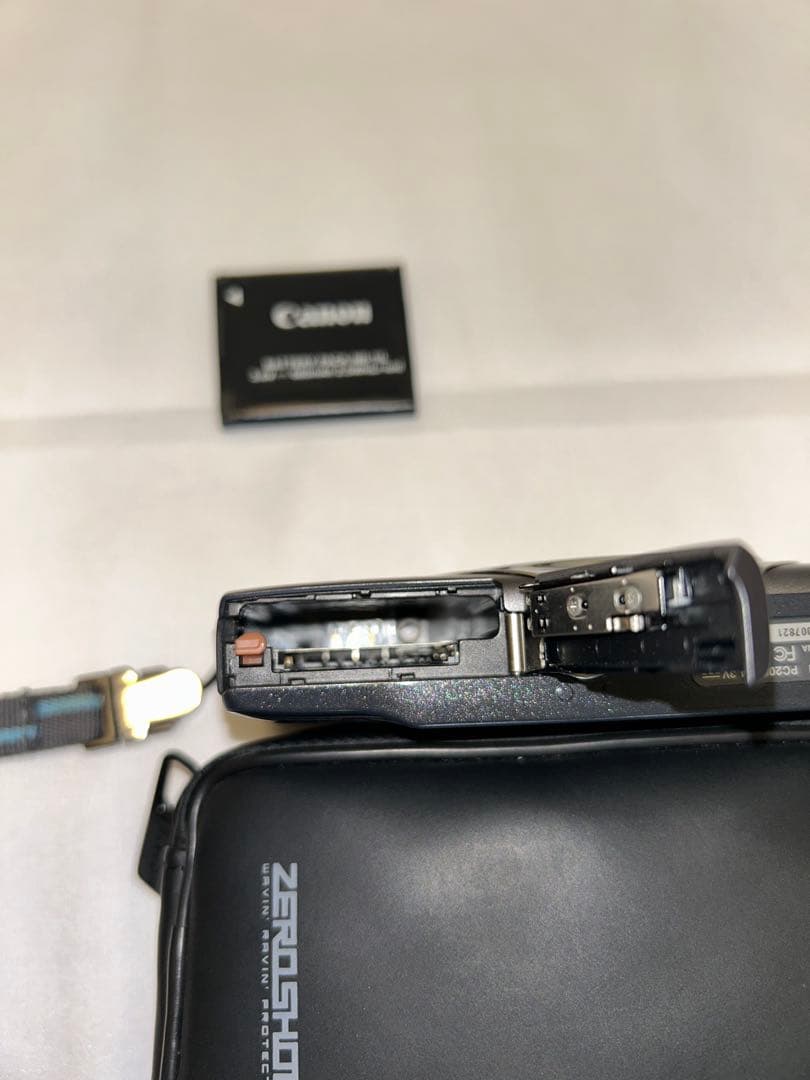 Canon IXY130 デジタルカメラ