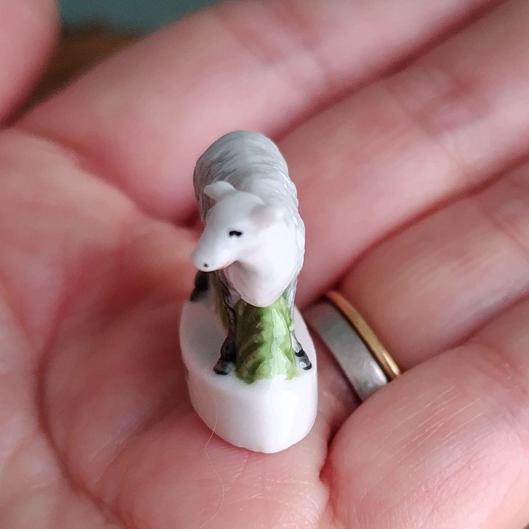 ビンテージフェーブ　農園　羊　フランス製ミニチュア雑貨ガレット陶器置物　シープ