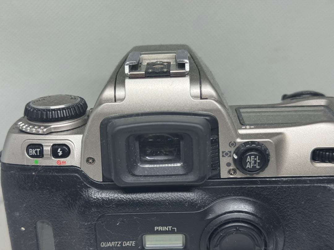 希少！Nikon F80D シルバー 海外限定カラー MB-16付