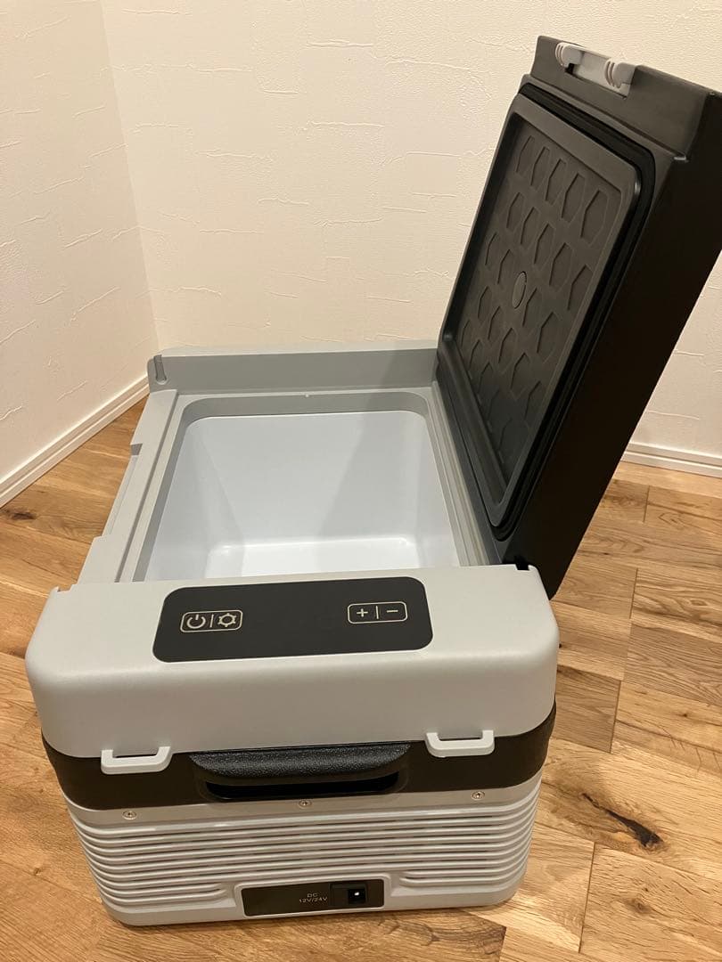 ポータブル冷凍冷蔵庫12L 車載冷蔵庫