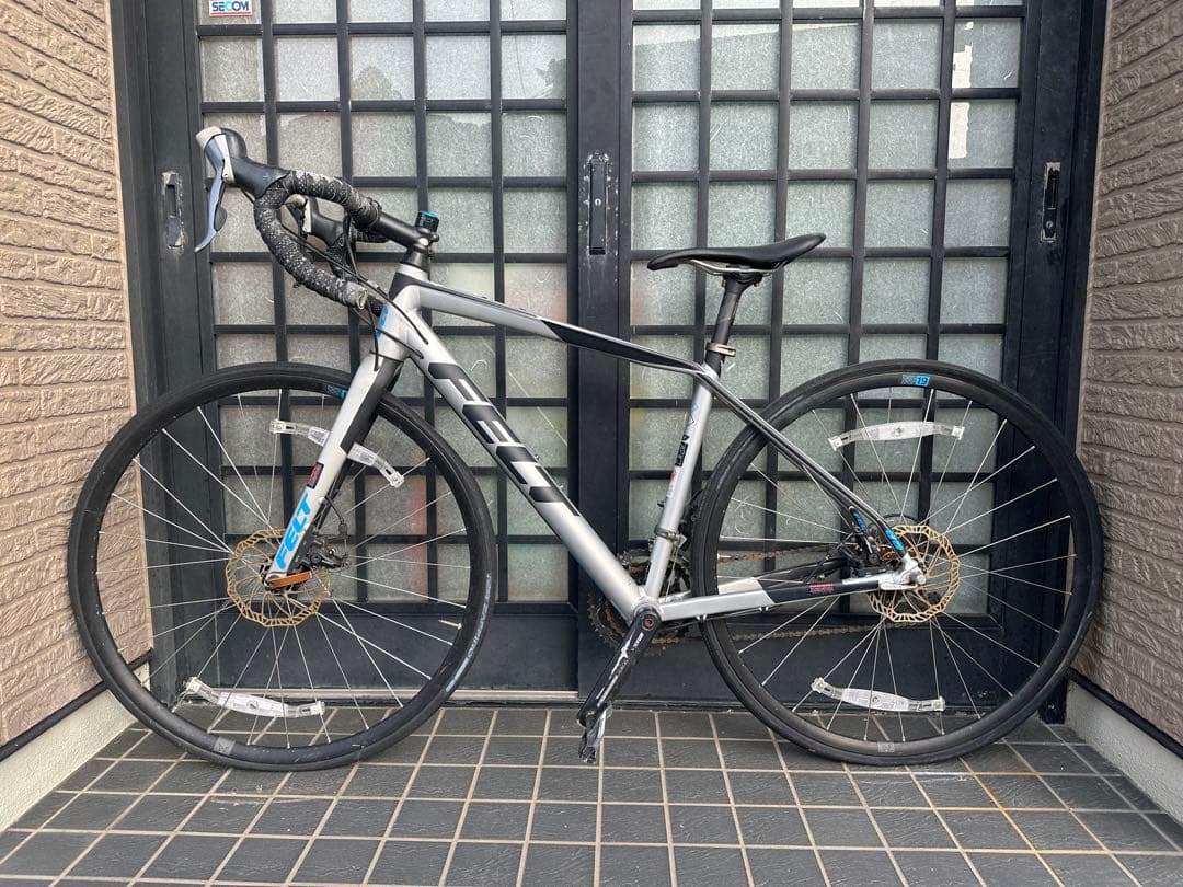 FELT SURPERLITE 福岡　自転車　市内引き取り限定　早い者勝ち