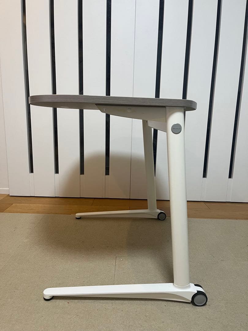 【トミー】①オカムラ　パーソナル チェアライブス テーブルセット