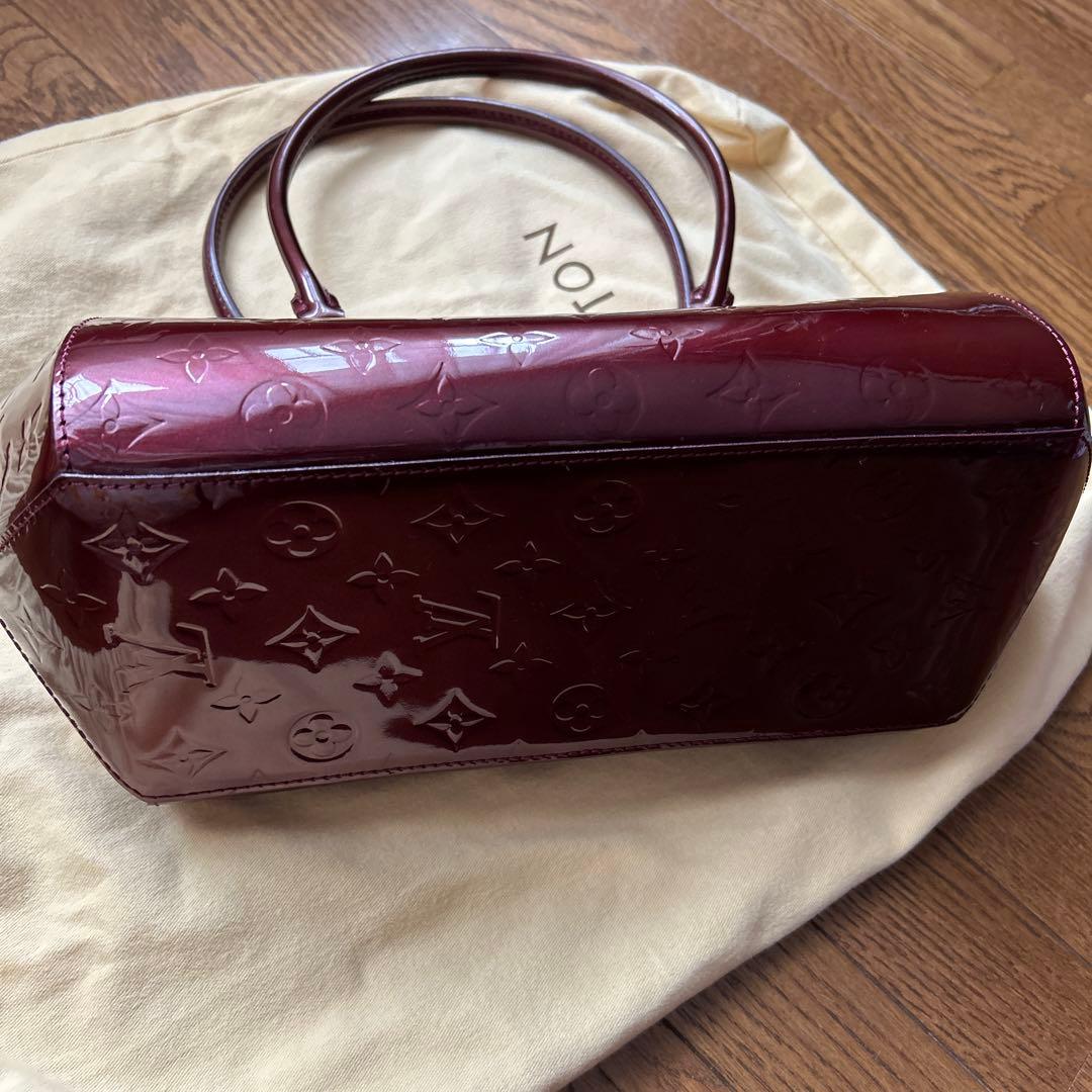 LOUIS VUITTON ヴェルニパープル