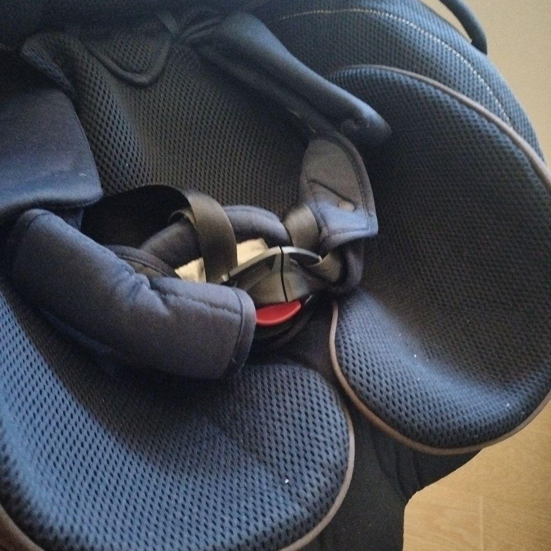 エールべべ　チャイルドシート クルット4i グランス　ネイビー　新生児から