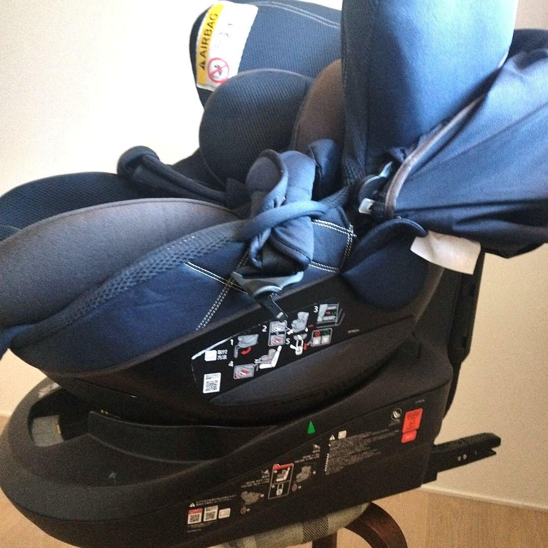 エールべべ　チャイルドシート クルット4i グランス　ネイビー　新生児から