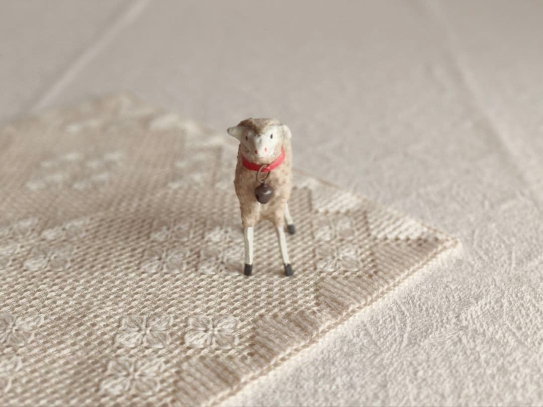* antique sheep ✵ * クリスマスの 羊さん (m)