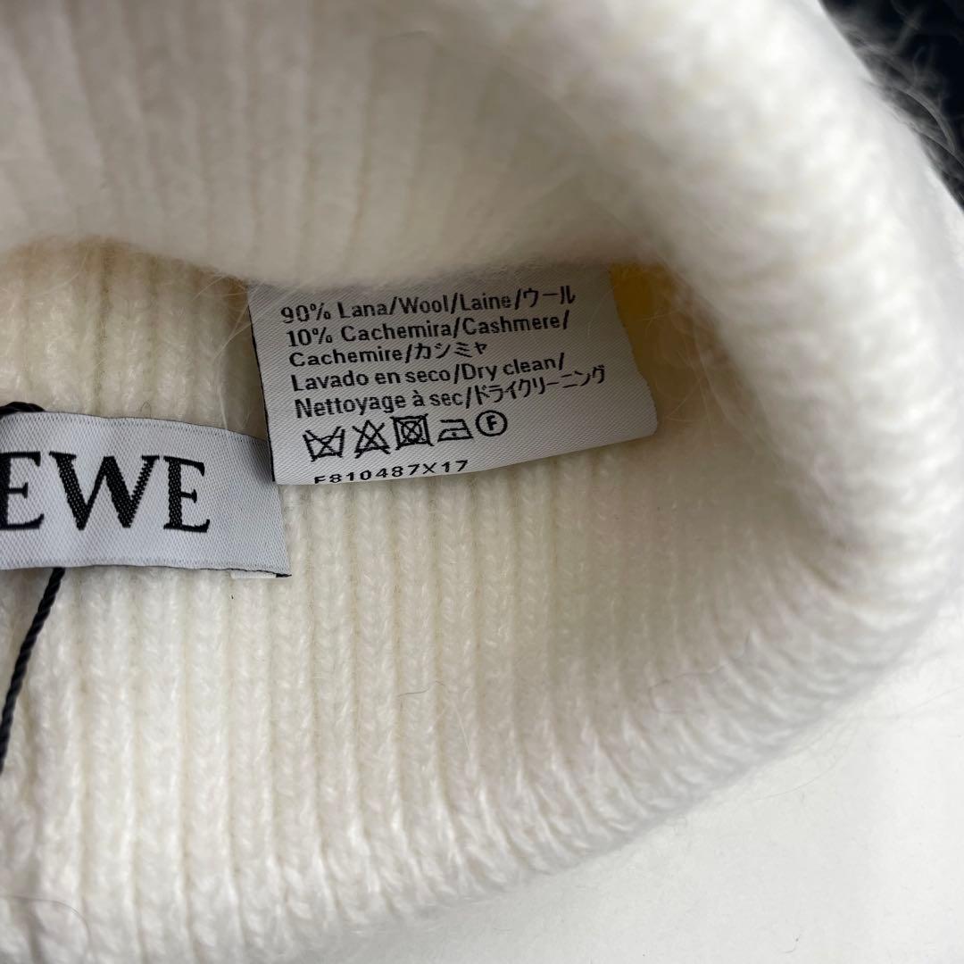 未使用★ロエベ　ニット帽　カシミヤ混　ロゴ　レディース　ホワイト