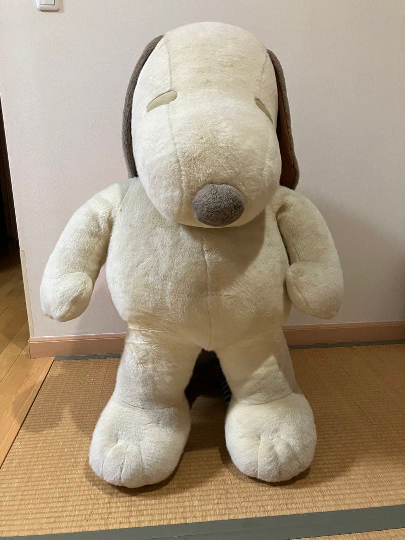 SNOOPYどデカいぬいぐるみ