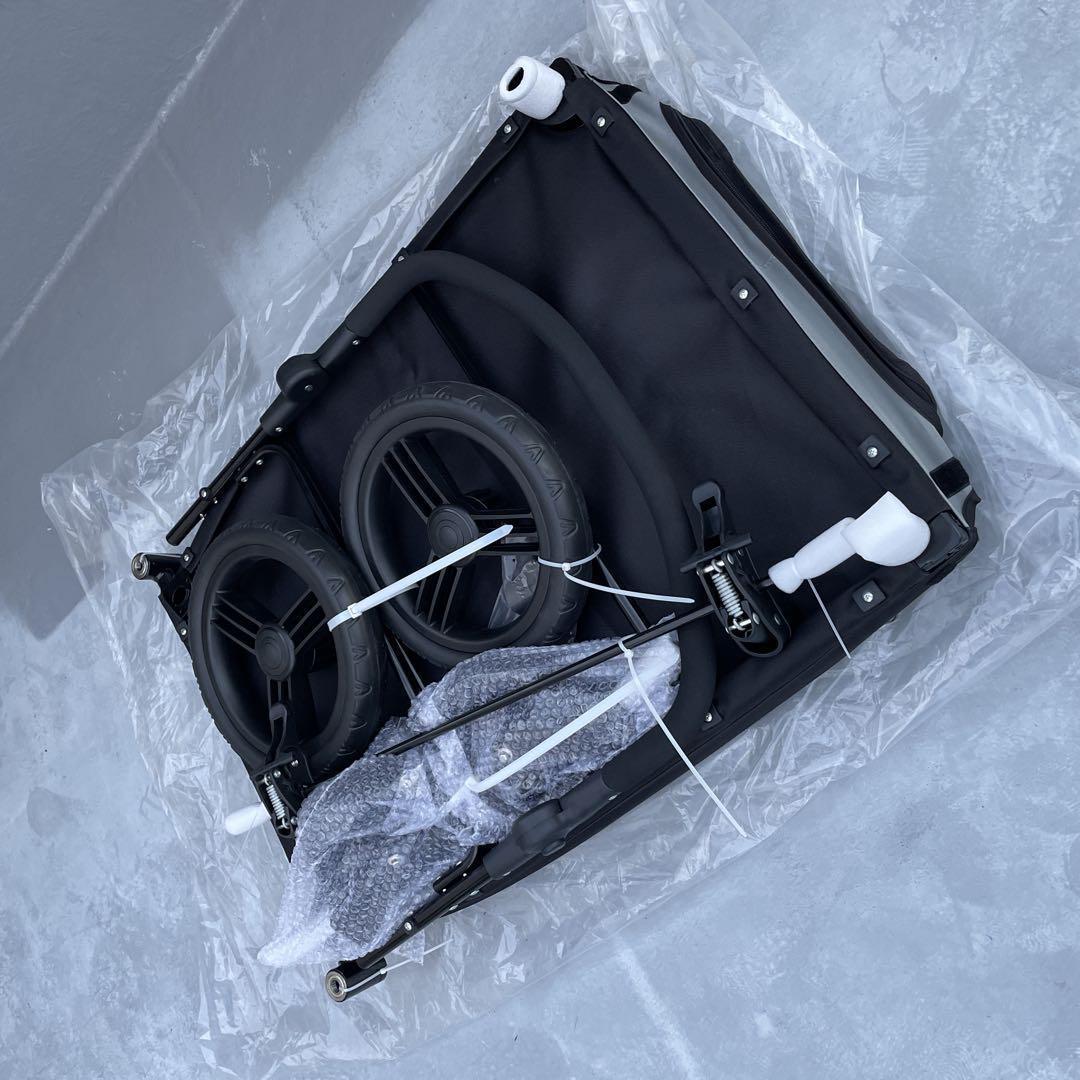 【新品未使用】ペットカート　大型犬中型犬小型犬　ペットバギー　折りたたみ　4輪