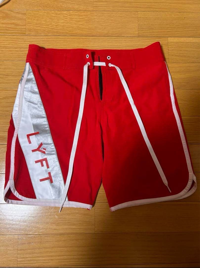 【即完売品】LYFT Mサイズ サーフパンツ