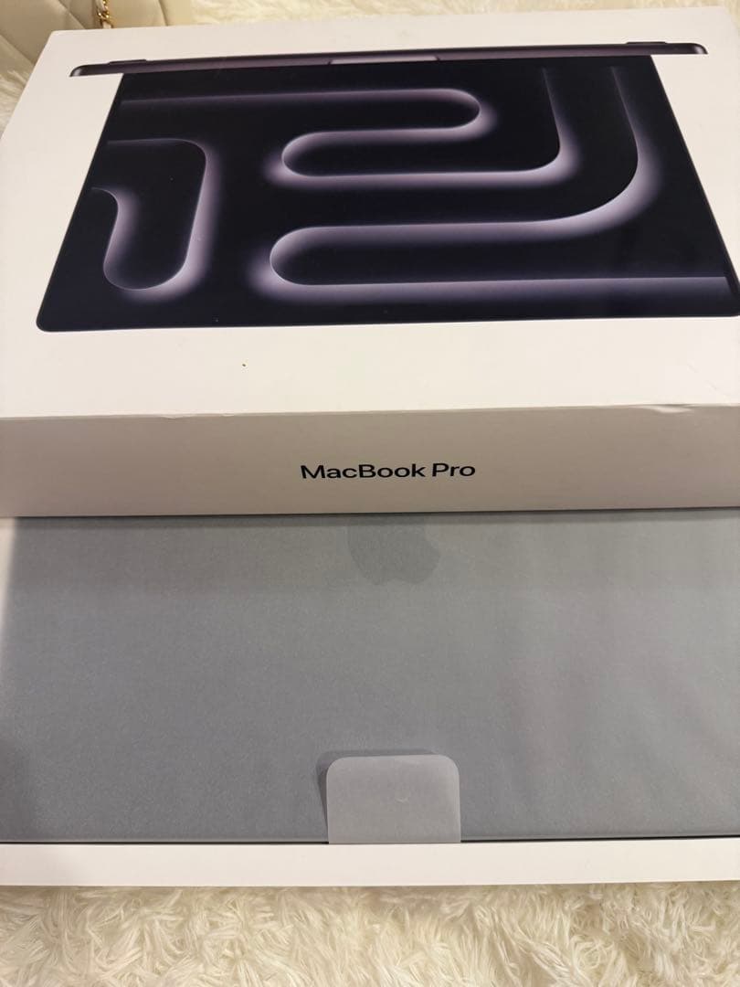 MacBook Pro スペースグレー 本体