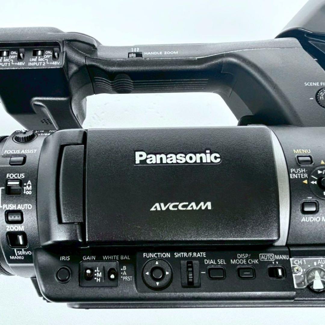 Panasonic AG-AC160 業務用ビデオカメラ バッテリー4個付き