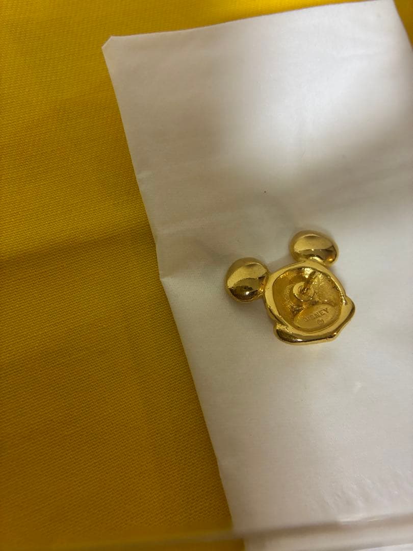 バロー社刻印 ミッキーマウス 金色 ピンバッジ